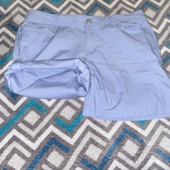 DKNY Jeans size 12 Women’s shorts - Picture 1 of 7